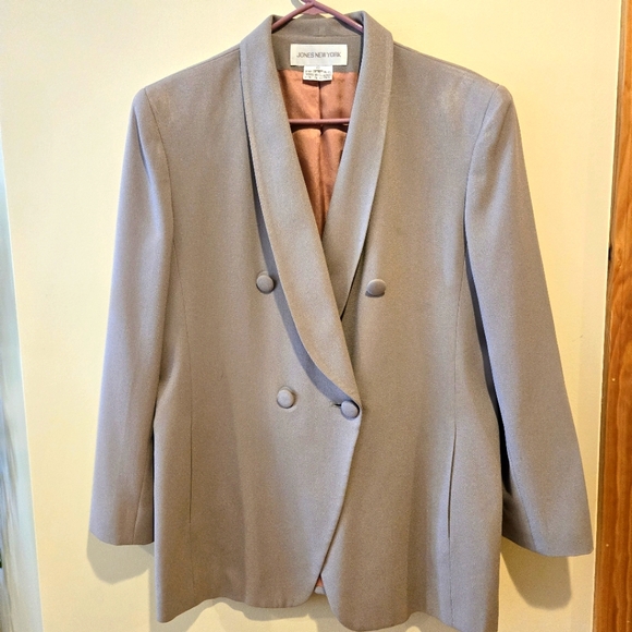 Jones New York Woman's Tan Double-Breasted Jacket/Blazer, Size 12 - Picture 5 of 11